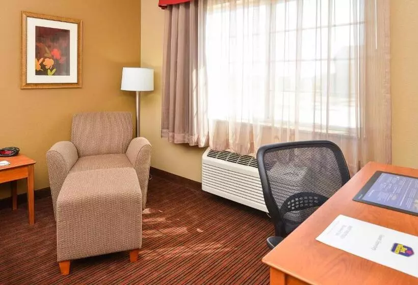 キングサイズベッドのデラックスルーム, Surestay Hotel By Best Western Blackwell