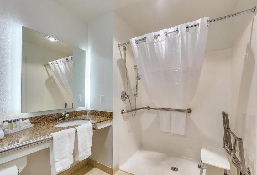 标准工作室, Marshall Suites