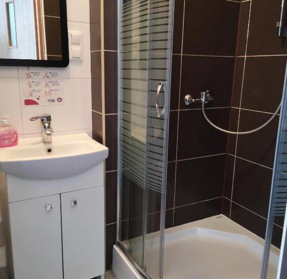 اتاق کلاسیک چهارنفره, Central Sopot