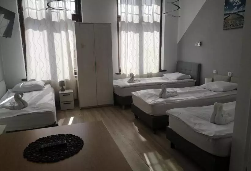 اتاق کلاسیک چهارنفره, Central Sopot