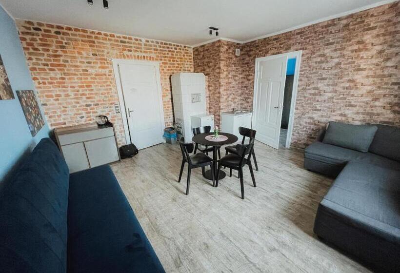 استودیوی استاندارد, Central Sopot