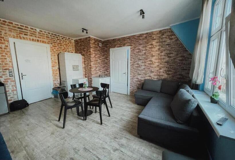 استودیوی استاندارد, Central Sopot