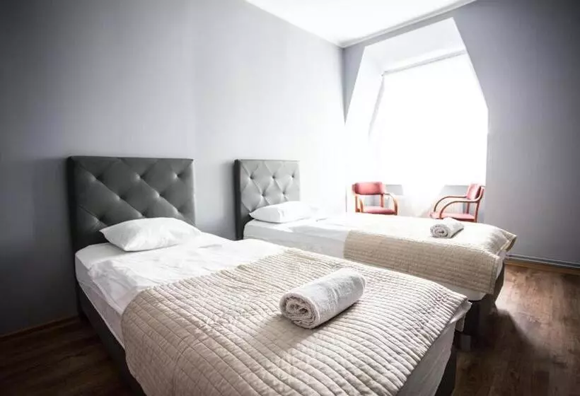 اتاق استاندارد با سرویس بهداشتی مشترک, Central Sopot