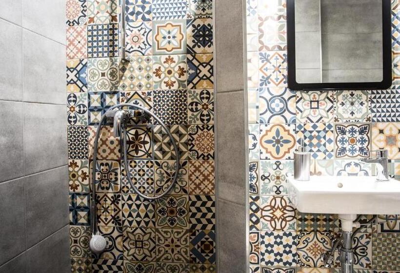 اتاق استاندارد با سرویس بهداشتی مشترک, Central Sopot