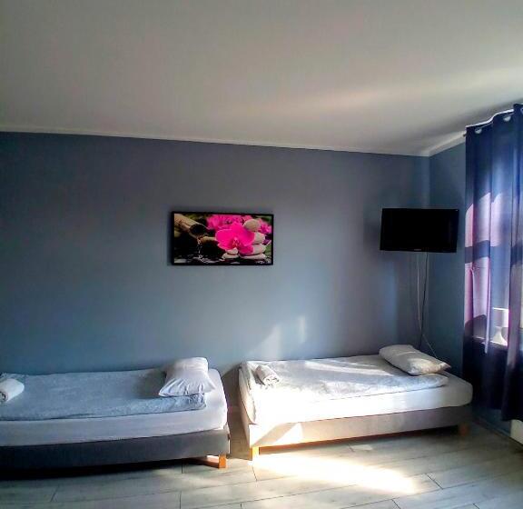 اتاق خانوادگی, Central Sopot