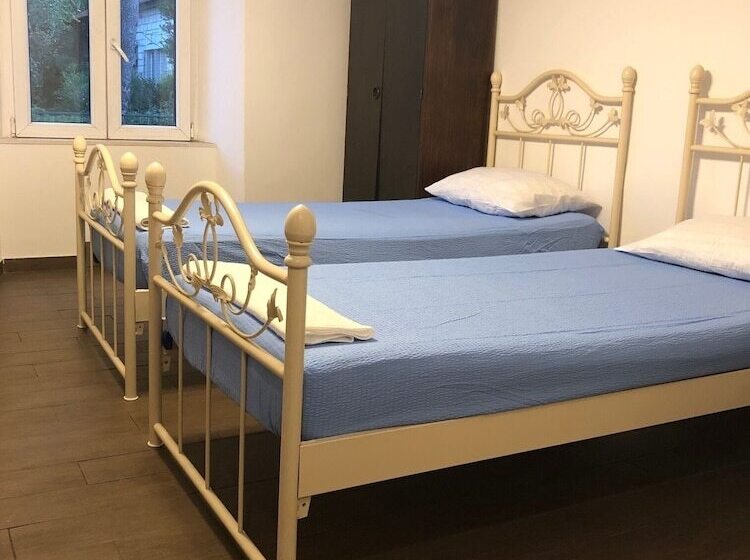 اتاق استاندارد سه نفره, Rooms Villa Garden