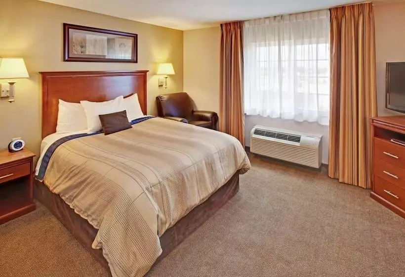 استودیوی استاندارد, Candlewood Suites Williston, An Ihg