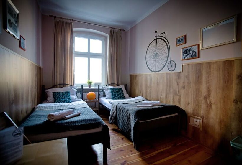 스탠다드 룸 공동 욕실, Explorer Hostel & Apartment Stare Miasto Old Town 24h #don T Be A Tourist, Be An Explorer!