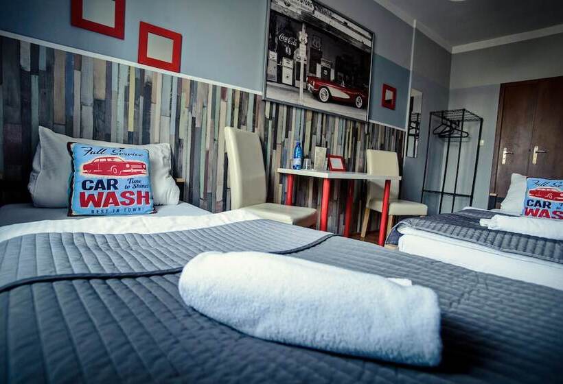 Номер Стандарт, Explorer Hostel & Apartment Stare Miasto Old Town 24h #don T Be A Tourist, Be An Explorer!