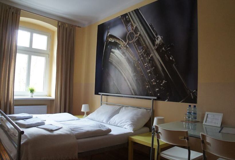 Номер Стандарт, Explorer Hostel & Apartment Stare Miasto Old Town 24h #don T Be A Tourist, Be An Explorer!