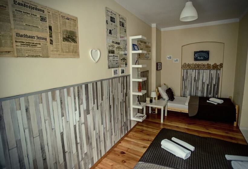 Номер Стандарт Трехместный, Explorer Hostel & Apartment Stare Miasto Old Town 24h #don T Be A Tourist, Be An Explorer!