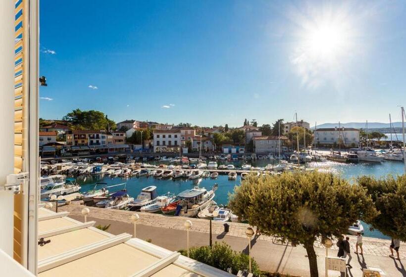 Номер Стандарт Вид на Море, Adria