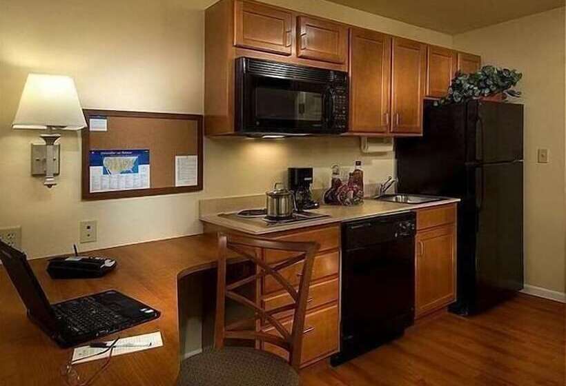 Студия Стандарт, Candlewood Suites Roswell, An Ihg