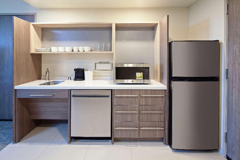 Люкс Кровать Кинг, Candlewood Suites Roswell, An Ihg