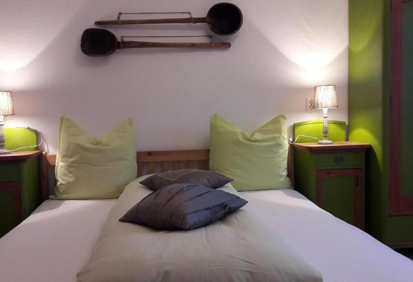 스탠다드 트리플 룸, Casa Mosului