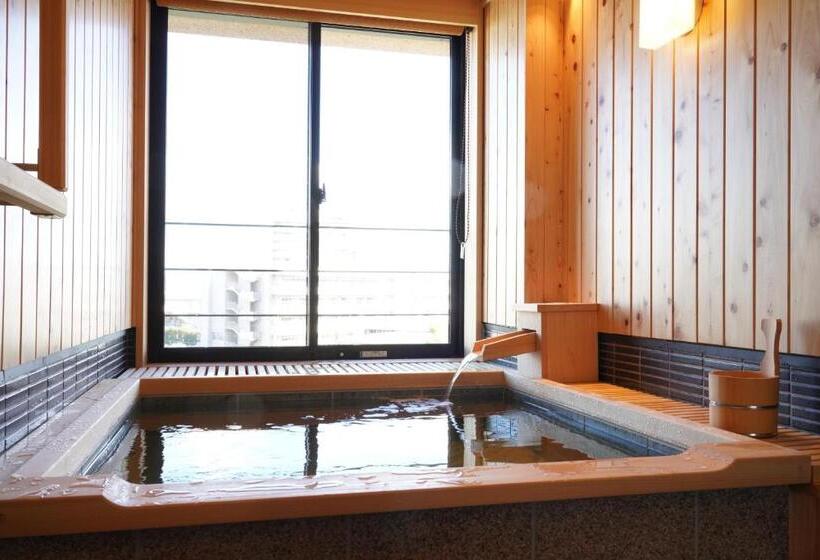 סוויטה עם ג'קוזי, Dantokan Kikunoya