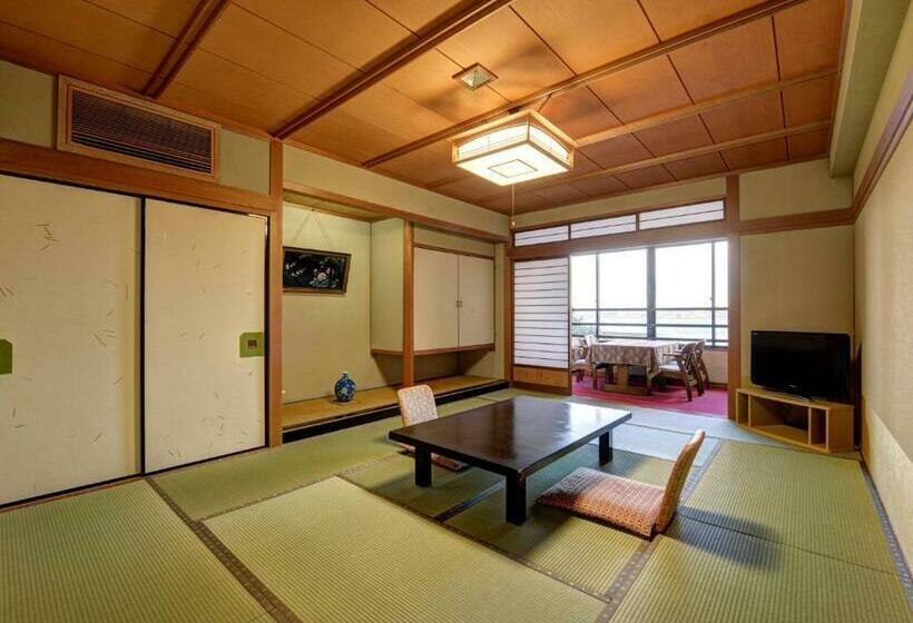 オーシャンビュースタンダードルーム, Iwamotoro