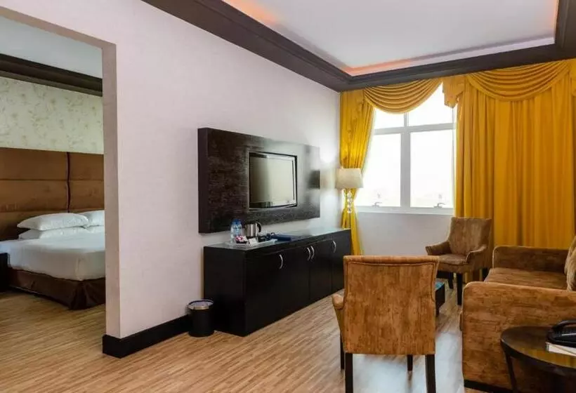سوئیت با تخت بزرگ, Sunday Mangrove Corniche Hotel, Ras Al Khaimah