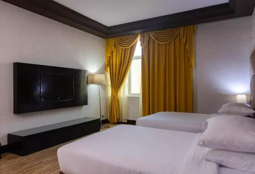سوئیت با تخت بزرگ, Sunday Mangrove Corniche Hotel, Ras Al Khaimah
