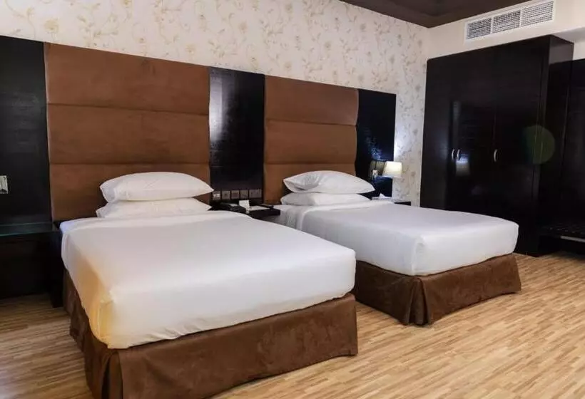 سوئیت با تخت بزرگ, Sunday Mangrove Corniche Hotel, Ras Al Khaimah