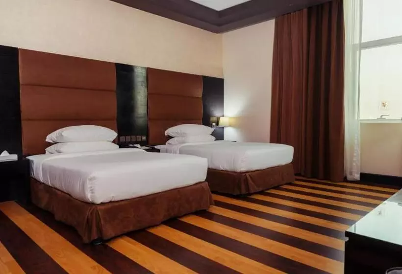 سوئیت با تخت بزرگ, Sunday Mangrove Corniche Hotel, Ras Al Khaimah