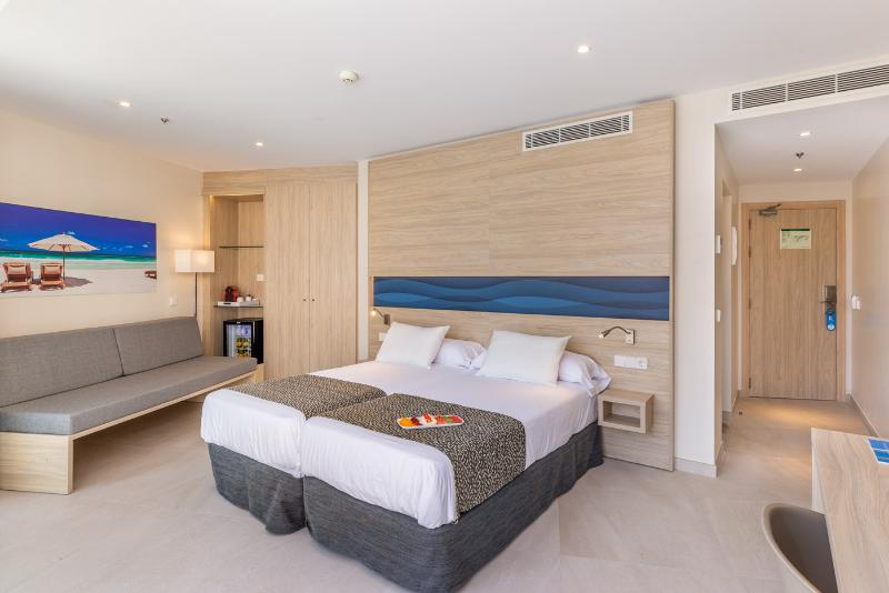 디럭스 룸, Sunday Mangrove Corniche Hotel, Ras Al Khaimah