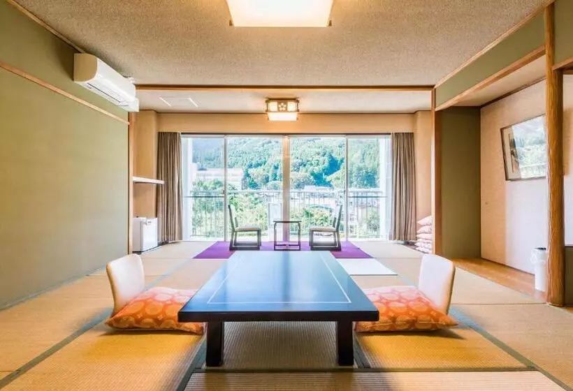 سوییت, Ooedo Onsen Monogatari Premium Kinugawa Kanko