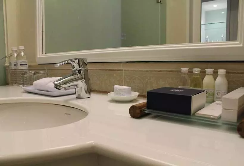 プレミアムルーム, Royale Chulan Damansara