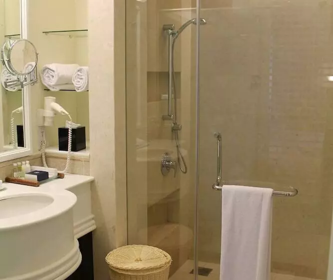 プレミアムルーム, Royale Chulan Damansara