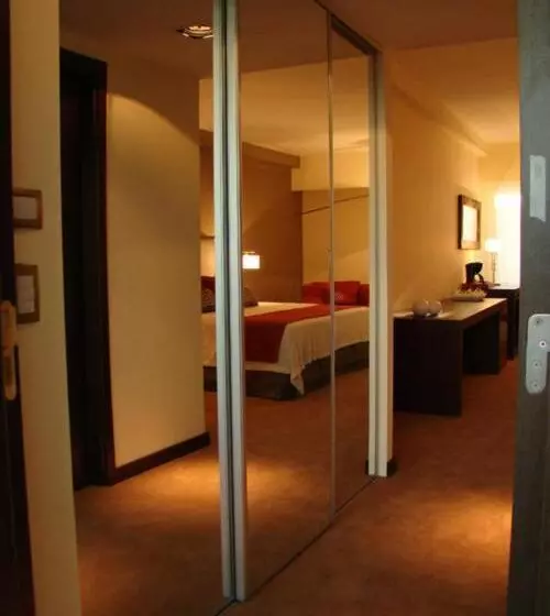 اتاق سوپریور, Howard Johnson Hotel & Casino