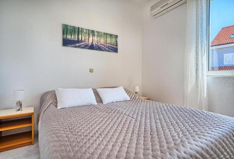 شقة كومفورت غرفة نوم واحدة, Apartments Irena