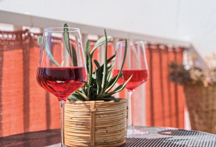 غرفة قياسية مطلّة علي البحر, Apartments Irena