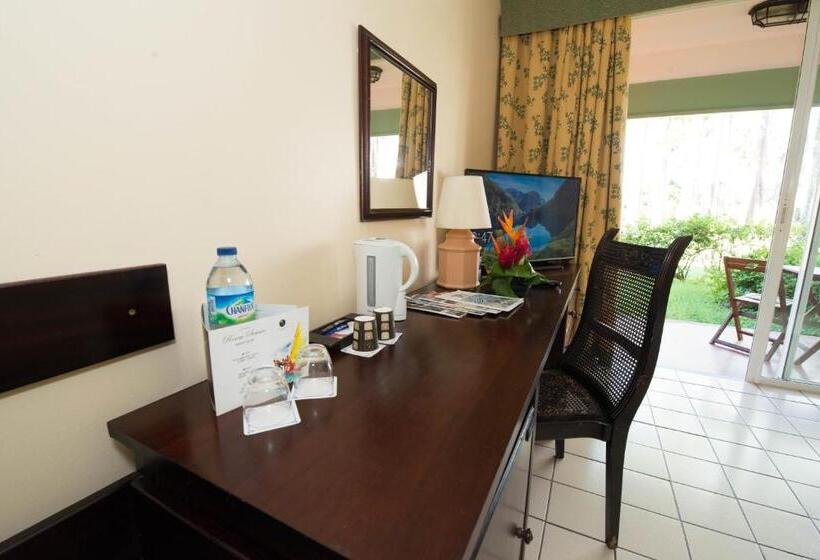 اتاق سوپریور, Bakoua Martinique