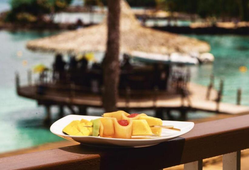 اتاق لوکس, Bakoua Martinique