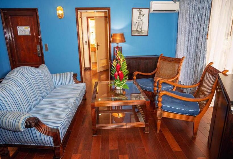 سوییت, Bakoua Martinique