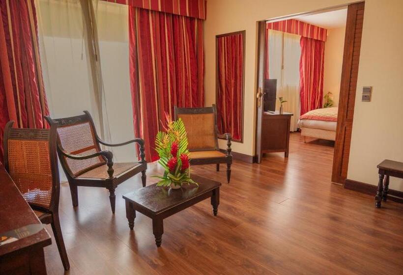 سوییت با چشم‌انداز دریا, Bakoua Martinique