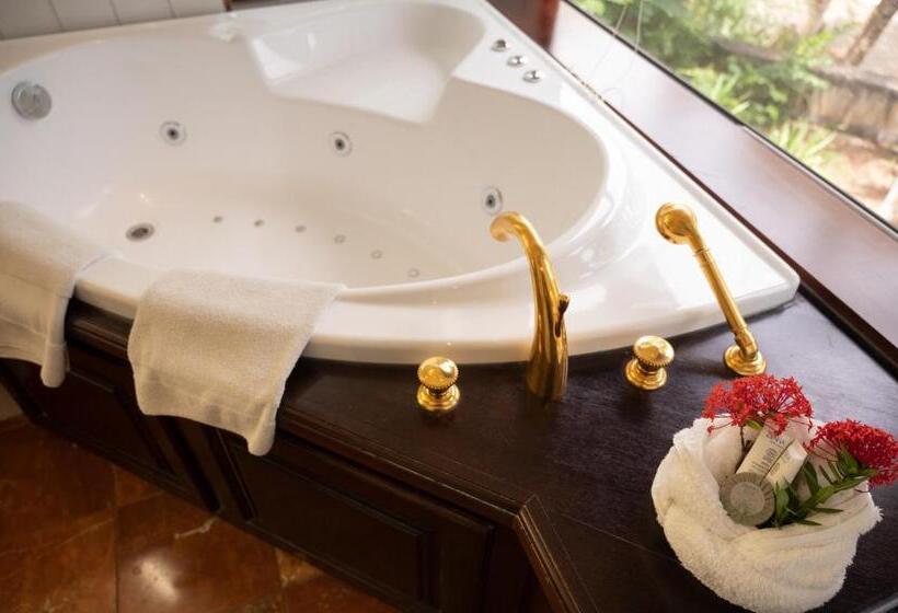 سوییت, Bakoua Martinique