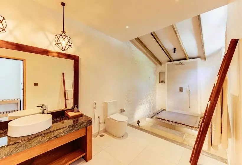بانگلوی استاندارد, Cinnamon Dhonveli Maldives