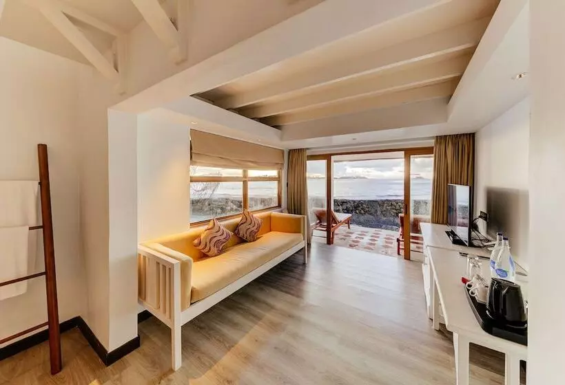 بانگلوی استاندارد, Cinnamon Dhonveli Maldives