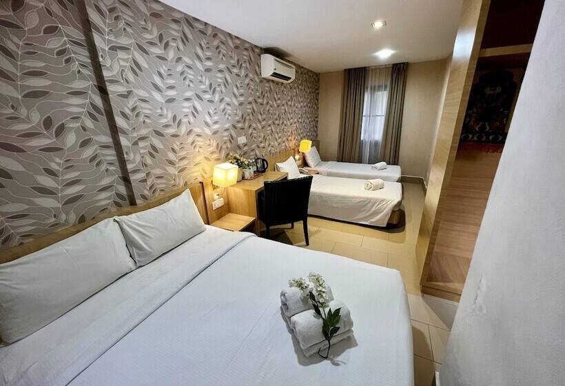 Полулюкс, De Palma Resort Kuala Selangor