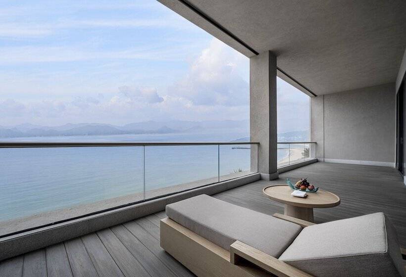 Apartament Club Suite z widokiem na morze, Intercontinental Shenzhen Dameisha Resort, An Ihg