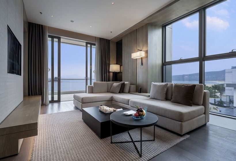 Apartament Club Suite z widokiem na morze, Intercontinental Shenzhen Dameisha Resort, An Ihg
