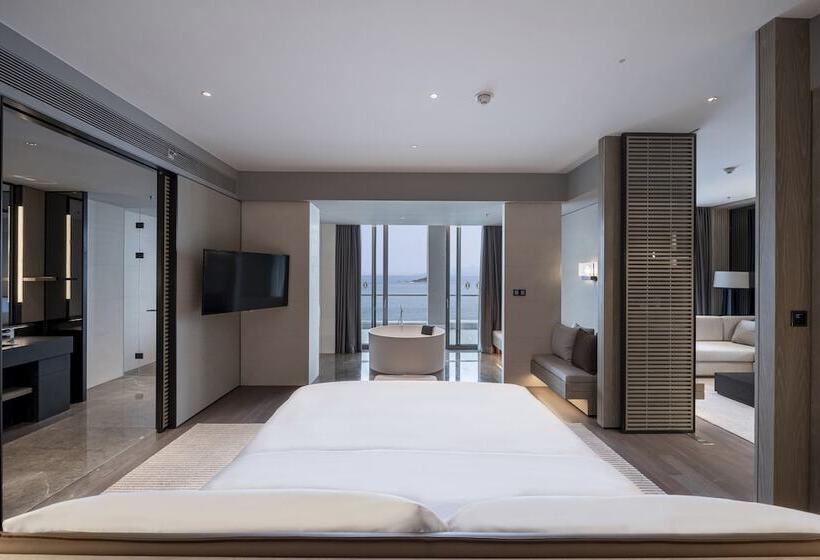 Apartament Club Suite z widokiem na morze, Intercontinental Shenzhen Dameisha Resort, An Ihg