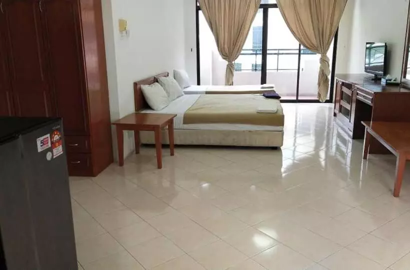 スーペリアトリプルルーム, Marina Cove Resort