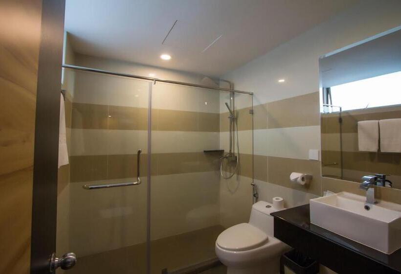 家庭间, Mariner Hotel Labuan