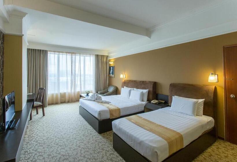 חדר משפחתי, New York