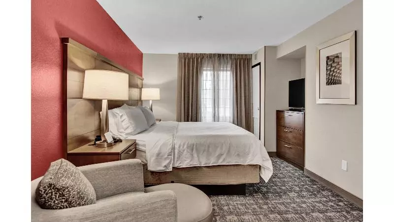 キングサイズベッドのスイートルーム, Staybridge Suites Salt Lake West Valley City, An Ihg