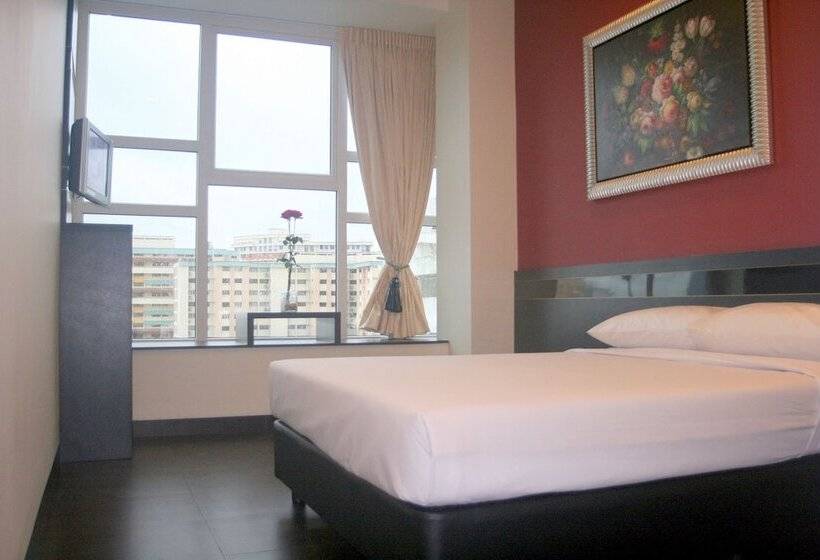 Superior Room, 81 Kovan
