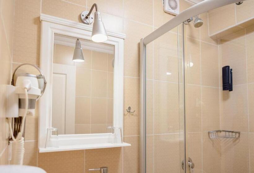 اتاق اکونومی, Agora Guesthouse