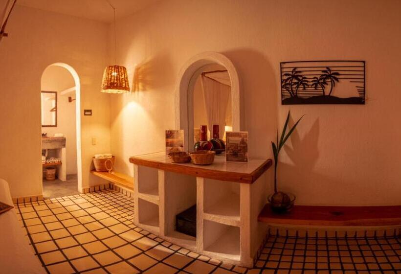 סוויטת ג'וניור, Baxar